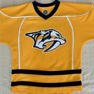 Reserved for @ramarshalek
Predators jersey